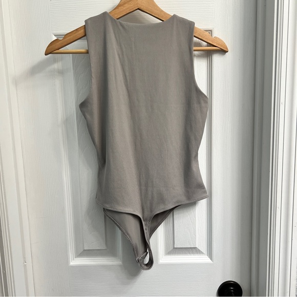 House of Harlow 1960 Ribbed Bodysuit - Picture 3 of 6